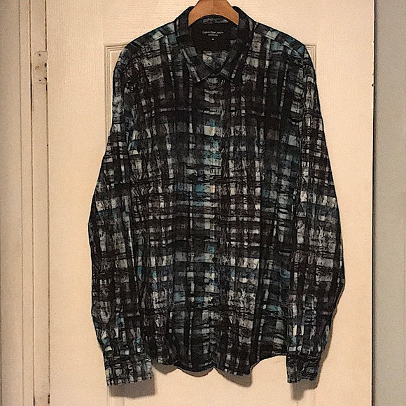 Calvin Klein Jeans long sleeve tie dyed plaid button down - Picture 2 of 3